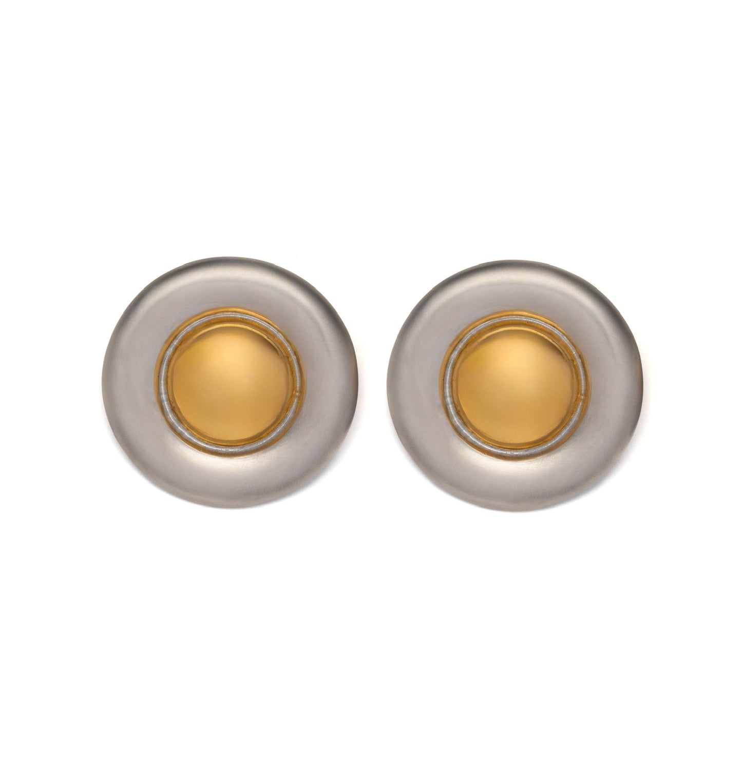 Nova Studs